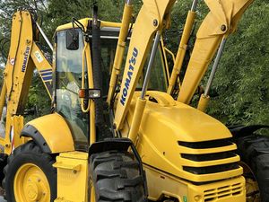 Prix d'usine Komatsu WB150AWS2N Chargeuse-pelleteuse Mini-excavatrice Pelle avant 4 roues motrices Machine de terrassement pour la construction et l'agriculture - Product Image 3