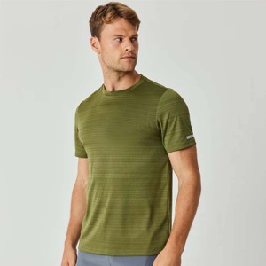 T-shirt d'entraînement de haute qualité pour hommes-Confortable, respirant et parfait pour les entraînements de gymnastique, la course et les activités de plein air - Product Image 3