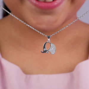 Colgante Infantil de Elefante Plateado Brillante con Cadena de Eslabones - Product Image 4