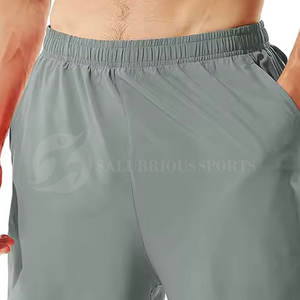 กางเกงขาสั้นรัดรูปสองชั้นของผู้ชายแบบสองในหนึ่งสีทึบสไตล์ไฮสตรีท - Product Image 4