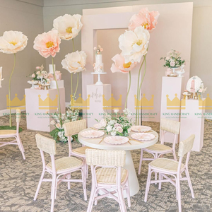 Mesas y sillas de ratán rosa para niños: muebles perfectamente diseñados para espacios infantiles - Product Image 6