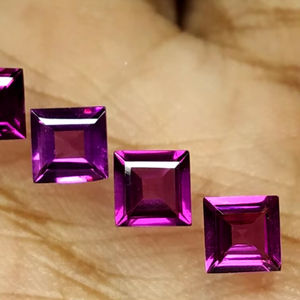 หินควอตซ์เจียระไนเหลี่ยมเพชรพลอยธรรมชาติขนาด6มม. เครื่องประดับโกเมนเหมือนโรโดไลต์ที่มีลักษณะคล้ายบุษราคัม - Product Image 1