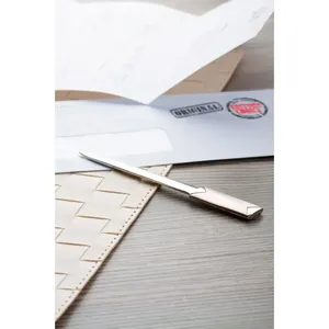 Aprilettere in Metallo Personalizzato per Esposizione Premium - Product Image 3