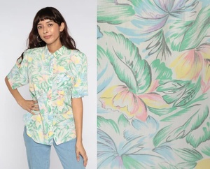 Camisa de vestir de manga corta floral tropical para mujer Blusa hawaiana verde con botones Vintage Surfer Vacation Top Tejido de punto. - Product Image 2
