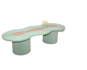 Longueur de table d'enfant colorée mignonne vintage à l'intérieur et à l'extérieur de la fête, table d'enfant pour la fête en plein air - Product Image 1