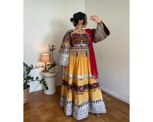 Vêtement de mariage ethnique traditionnel pakistanais pashtun, fait main, vintage, longueur au sol, manches longues, anti-rides, respirant - Product Image 4