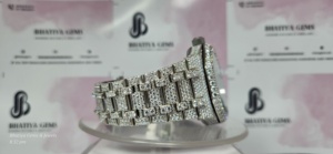 Reloj de Lujo para Hombre con Diamantes Moissanita VVS Totalmente Incrustados de Calidad Prémium y Estilo Antiguo con Envío Gratis - Product Image 3