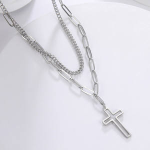 Collier à chaîne à double rangée avec pendentif en acier inoxydable plaqué or, représentant une croix chrétienne de Jésus, vente en gros - Product Image 3