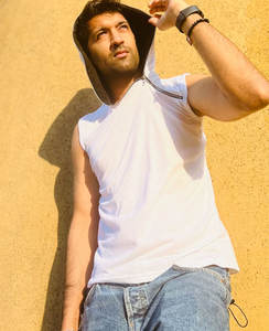 Vente en gros T-shirt personnalisé imprimé broderie logo graphique 260 g/m² 100% coton T-shirts délavés - Product Image 2