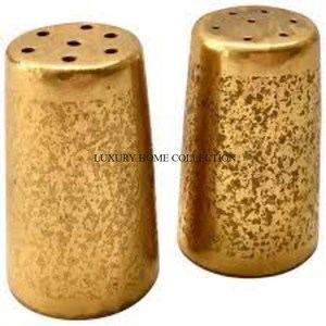 Ensemble de salière et poivrière en métal abordable avec une finition moderne dorée et brillante pour une utilisation quotidienne dans n'importe quelle cuisine - Product Image 1