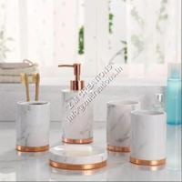 Ensemble de salle de bain de haute qualité en cinq pièces, vanités en marbre blanc, accessoires de bain modernes imperméables, décoration intérieure