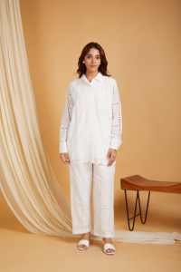 Robe de créateur décontractée OEM ODM pour femmes, couleur blanche, couleur unique, personnalisée grande taille XL, tissu de mousseline de soie à la mode, prix de gros - Product Image 3