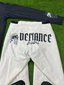 Conjunto de Ropa Deportiva para Motociclismo de Alta Resistencia, con Construcción Robusta, Gran Flexibilidad, Función Transpirable, Secado Rápido y Resistente al Viento - Product Image 2