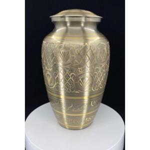 Urnas de cremación de latón asequibles pero lujosas con detalles finos y acabados pulidos para recuerdos duraderos - Product Image 1