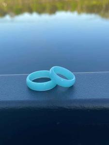 Resin Acrylic Rings Round Shape Handcrafted Love Ring Women Party Jewelry Wholesale Supply for Best Price - Product Image 3