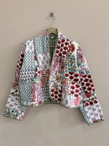 Veste en coton matelassée à imprimé floral de style hippie indien pour femmes - Product Image 2