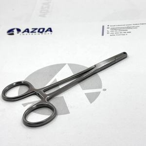 คีมหนีบเหล็กกล้าไร้สนิมสำหรับเจาะผิวหนัง ขนาด 5.5 นิ้ว ปลายหยัก 3 มม. เครื่องมือมืออาชีพสำหรับเจาะร่างกาย - Product Image 1