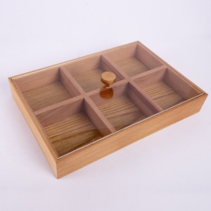 Plateau à collation hexagonal en bois de hêtre - Plateau de service géométrique en bois massif naturel - Product Image 2