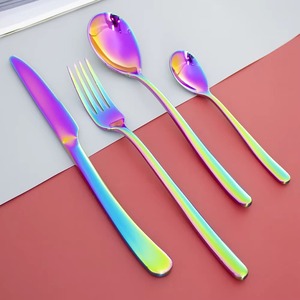 Juego de Cubiertos de Acero Inoxidable con Acabado Dorado Espejo, para Reuniones Familiares, Eventos Especiales, Fiestas y Catering - Product Image 2