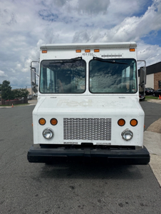 Food truck inutilisé avec cuisine neuve à vendre à bas prix - Product Image 6