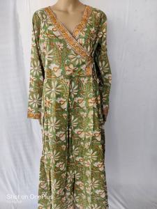 Adorable elegante diseñador de algodón natural de las mujeres Maxi vestidos de fiesta en la playa con decoración de botones - Product Image 3