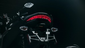 ไฟท้าย LED อเนกประสงค์ปรับ AJAUGUR-TL เรียงสัญญาณเลี้ยวได้ - Product Image 5