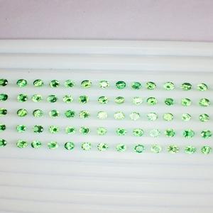 Tsavorita Natural, Tsavorita Limpia con Lupa, Redonda de 4 mm con Excelente Calidad y Brillo Superior, Perfecta para Cualquier Tipo de Joyería - Product Image 2