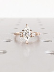 GIA IGI certificado HPHT VVS Lab Grown creado corte de pera diamante 14K 18K anillos de oro sólido Anillos De Compromiso joyería fina para mujeres - Product Image 4