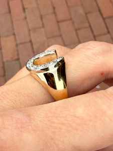 แหวนแต่งงานดีไซน์เกือกม้าประดับเพชรแท้ทรงใหม่ล่าสุดปี 2026 ทอง 14k สีเหลือง ขาว และโรสโกลด์ เสริมโชคดี สำหรับงานปาร์ตี้ ทันสมัย - Product Image 3