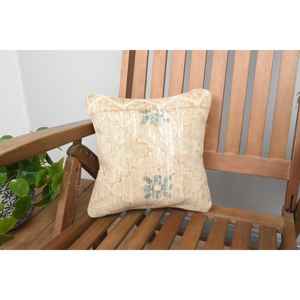 Almohada de lana Beige Ikat de 12x12 pulgadas, almohada cuadrada rústica Premium, técnica tejida portátil para uso en el hogar y el sofá para Navidad - Product Image 1