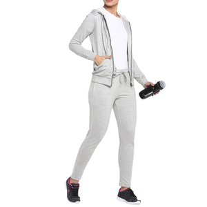 Conjunto de chándal de 2 piezas personalizable para mujer de talla grande Slim Fit Jogging con cuello con capucha Precio razonable y servicio OEM - Product Image 4