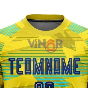 เสื้อฟุตบอลคุณภาพสูงน้ำหนักเบาเสื้อฟุตบอลแบบสั่งทำโลโก้ได้จากปากีสถาน - Product Image 3