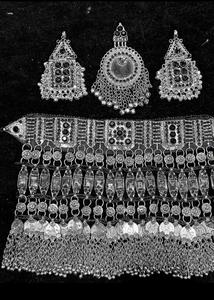 Ensemble de bijoux de collier respirant léger pour les mariages Ensembles de bijoux brodés à col complet artificiel haute performance - Product Image 3