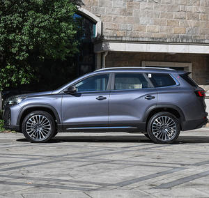 Venta Especial X90 Plus SUV 2.0T, Vehículo Eléctrico de Gasolina de 7 Plazas, Caja de Cambios Automática, Techo Solar Universal, Gasolina Universal - Product Image 3