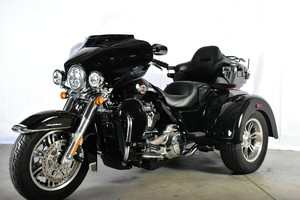 Tri Glide Ultra 2024-2025, Motocicleta Trike Nueva, Entrega a Domicilio - Product Image 4