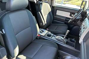 TOYOTA FJ CRUISER d'occasion 2008, conduite à gauche/droite - Product Image 2