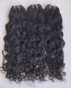Mejor Top Venta caliente Nueva llegada Raw Virgin Natural Curly Venta al por mayor Remy Cutícula alineada Extensión de cabello humano de Malasia sin procesar - Product Image 3