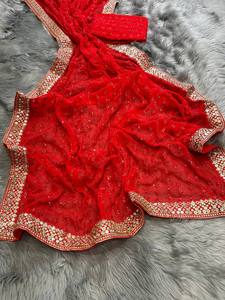 Sari de Seda Georgette Pura con Blusa Bordada de Gujarat para Mujer, Exportado por R & D - Product Image 4