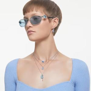 Élégant collier à pendentif en diamant de laboratoire bleu taille ovale avec accents pavés sur chaîne en argent bijoux personnalisés pour cadeau ou occasion - Product Image 5