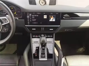 Voiture d'occasion en excellent état 2024 3ee Ca Ye 2nne AWD Faible kilométrage Essence/Pétrole Automatique Sièges en cuir Toit ouvrant panoramique Aucun problème mécanique Prête à l'emploi - Product Image 4