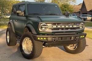 Ford Bronco Big Bend 2022 Usado en Buen Estado, Transmisión Manual de 7 Velocidades, Tapicería Pepita Houndstooth - Product Image 1