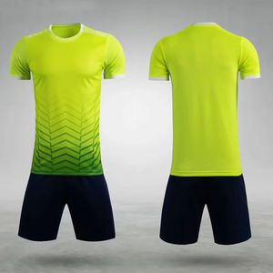 Uniforme de fútbol de manga corta para hombre, único, personalizado, estilo básico, color sólido, venta al por mayor, tamaño adulto - Product Image 5