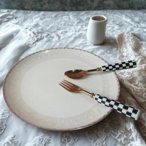 Ensemble de couverts à carreaux de luxe 12 pièces vaisselle noire avec couteaux au design élégant cuillères fourchettes pour mariages restaurants - Product Image 1