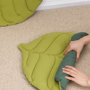 Cama Moderna de Doble Cara para Gatos y Perros, con Diseño de Hojas, de Cuero, Suave y Portátil - Product Image 3