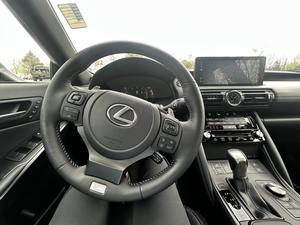 รถยนต์ Lexus IS350 F-SPORT ปี 2023 พวงมาลัยซ้าย มือสอง - Product Image 4