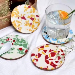 Ensemble de sous-verres en résine multicolore à motif de marbre de luxe sous-verres décoratifs durables pour bar à manger et table à thé d'Inde - Product Image 5