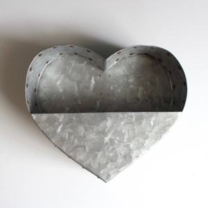 Maceta de pared con forma de corazón galvanizado para estilo de granja, jarrón de pared colgante, macetas, decoración de pared rústica para el hogar - Product Image 6