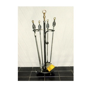 Outils de feu en laiton fabriqués avec des poignées sculptées et une utilité de qualité supérieure parfaits pour la décoration de vacances et le service de feu quotidien - Product Image 4