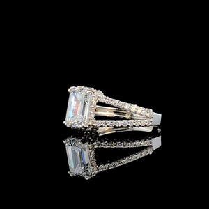 Anillo de Compromiso de Diamante Cultivado en Laboratorio con Certificación IGI de 2.50 CT, Corte Esmeralda, Oro Sólido de 14K, Anillo para Hombre - Product Image 2