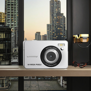 กล้องถ่ายรูปแบบพกพา หน้าจอแสดงผล 4K ขนาด 2.8 นิ้ว เซ็นเซอร์ CMOS ซูม 18 เท่า บันทึกวิดีโอแบบ Retro รองรับ SD Card พร้อมระบบกันสั่น และไฟ LED เติมแสง - Product Image 4